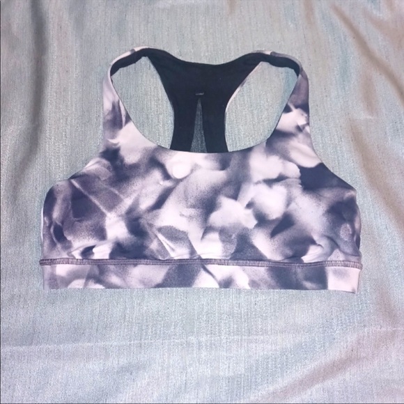 Lululemon - Picture 5 of 6